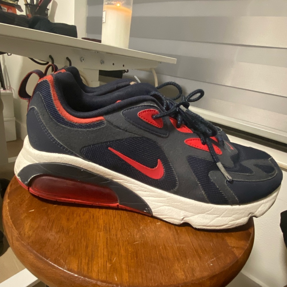 Nike airmax 200 Blue/red with an Ok condition